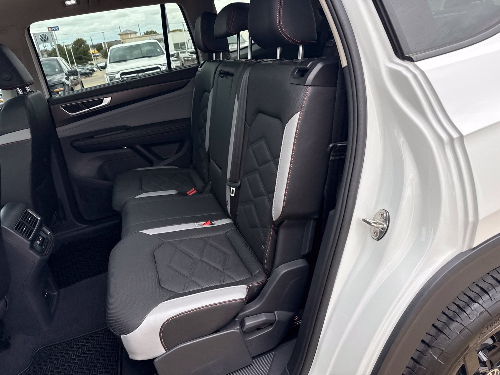 2025 Volkswagen Atlas 2.0T Peak Edition