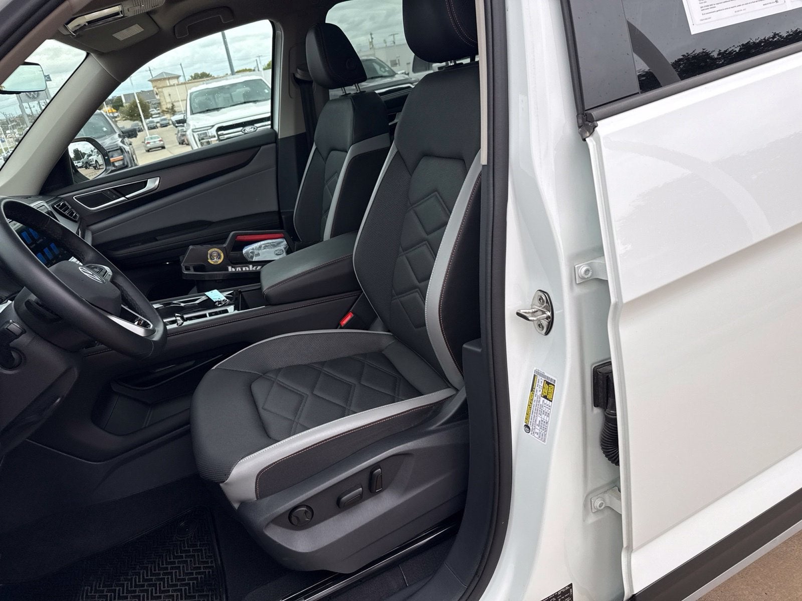 2025 Volkswagen Atlas 2.0T Peak Edition