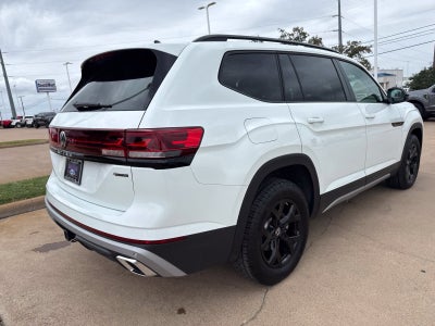 2025 Volkswagen Atlas 2.0T Peak Edition