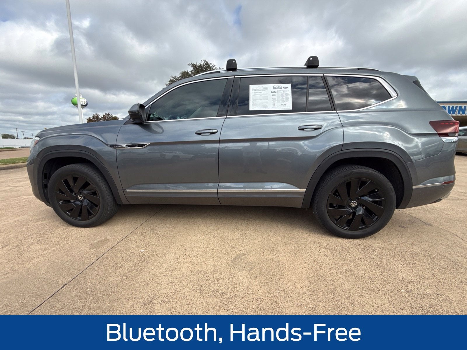 2024 Volkswagen Atlas 2.0T SEL Premium R-Line