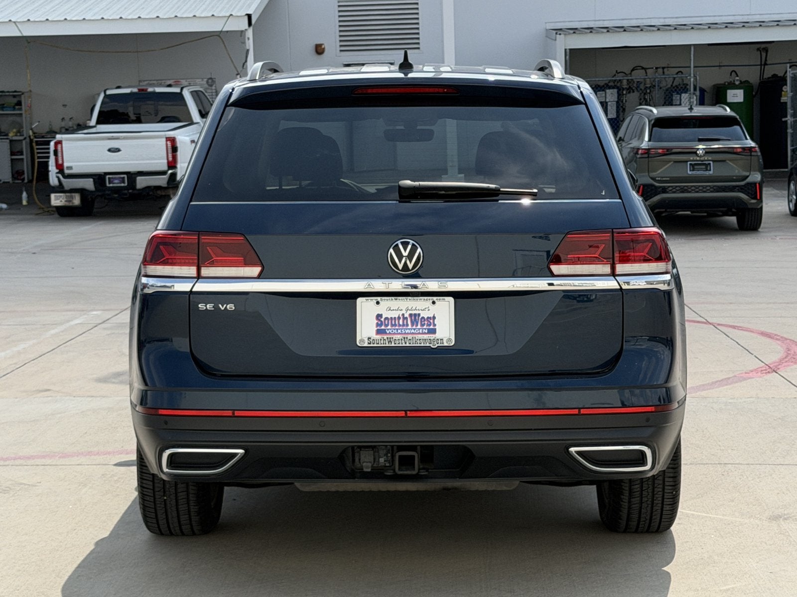 2023 Volkswagen Atlas 3.6L V6 SE w/Technology