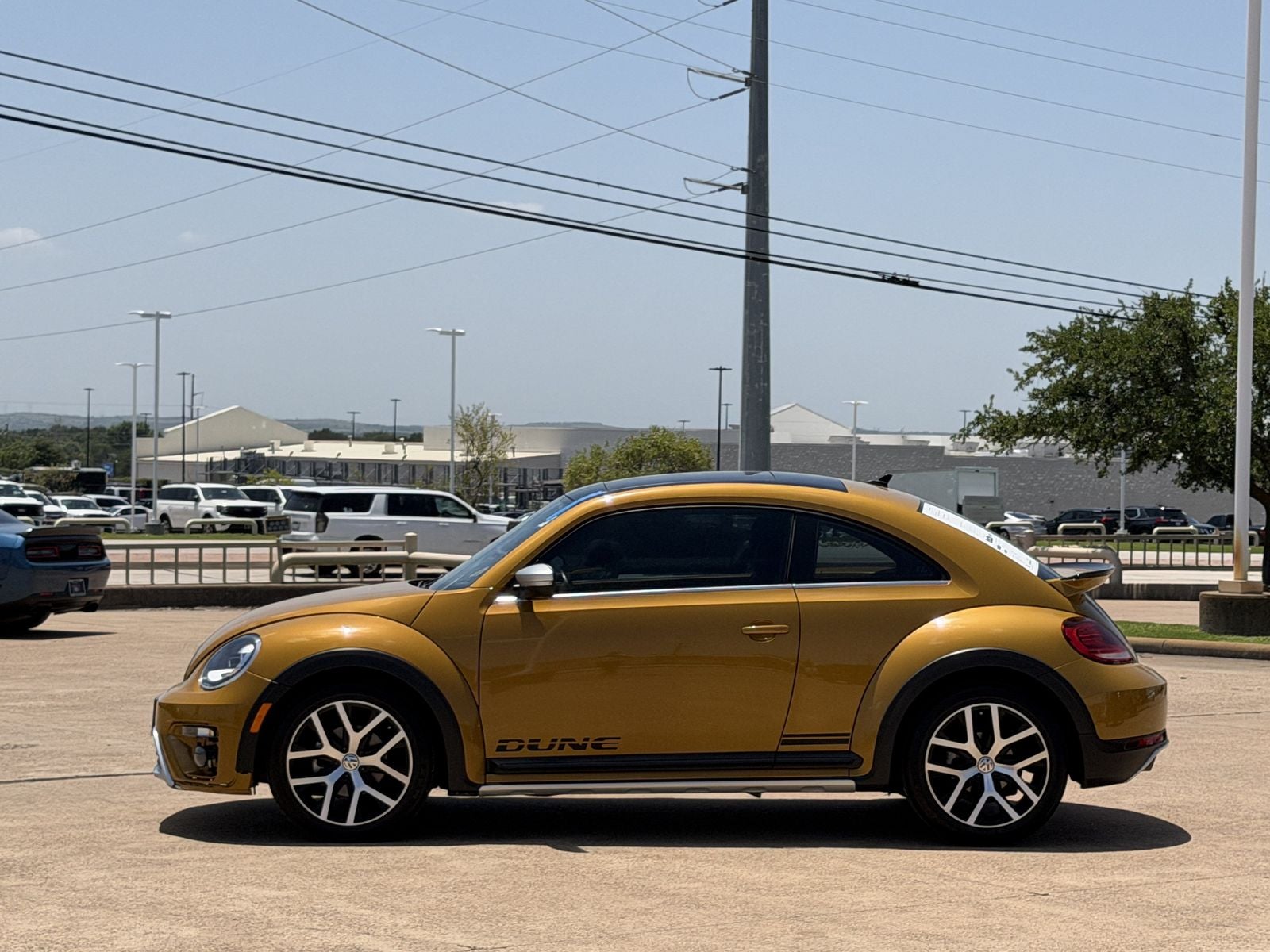 2018 Volkswagen Beetle 2.0T Dune