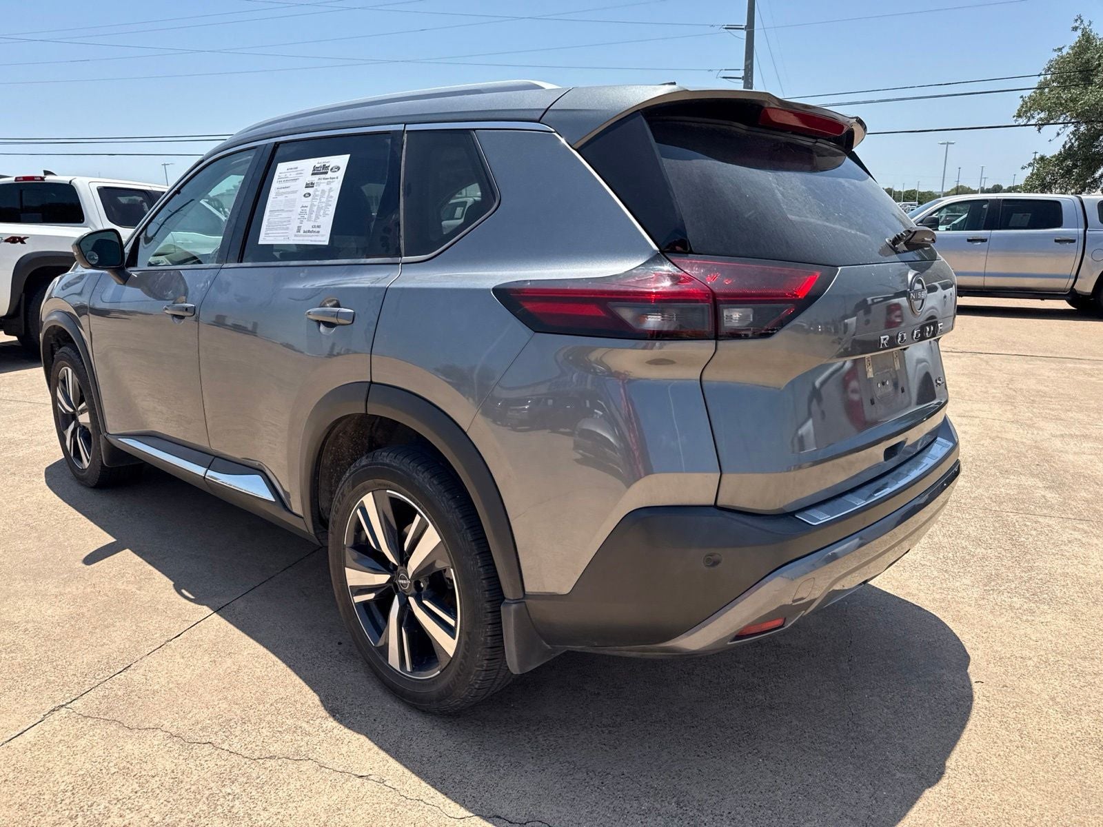 2022 Nissan Rogue SL