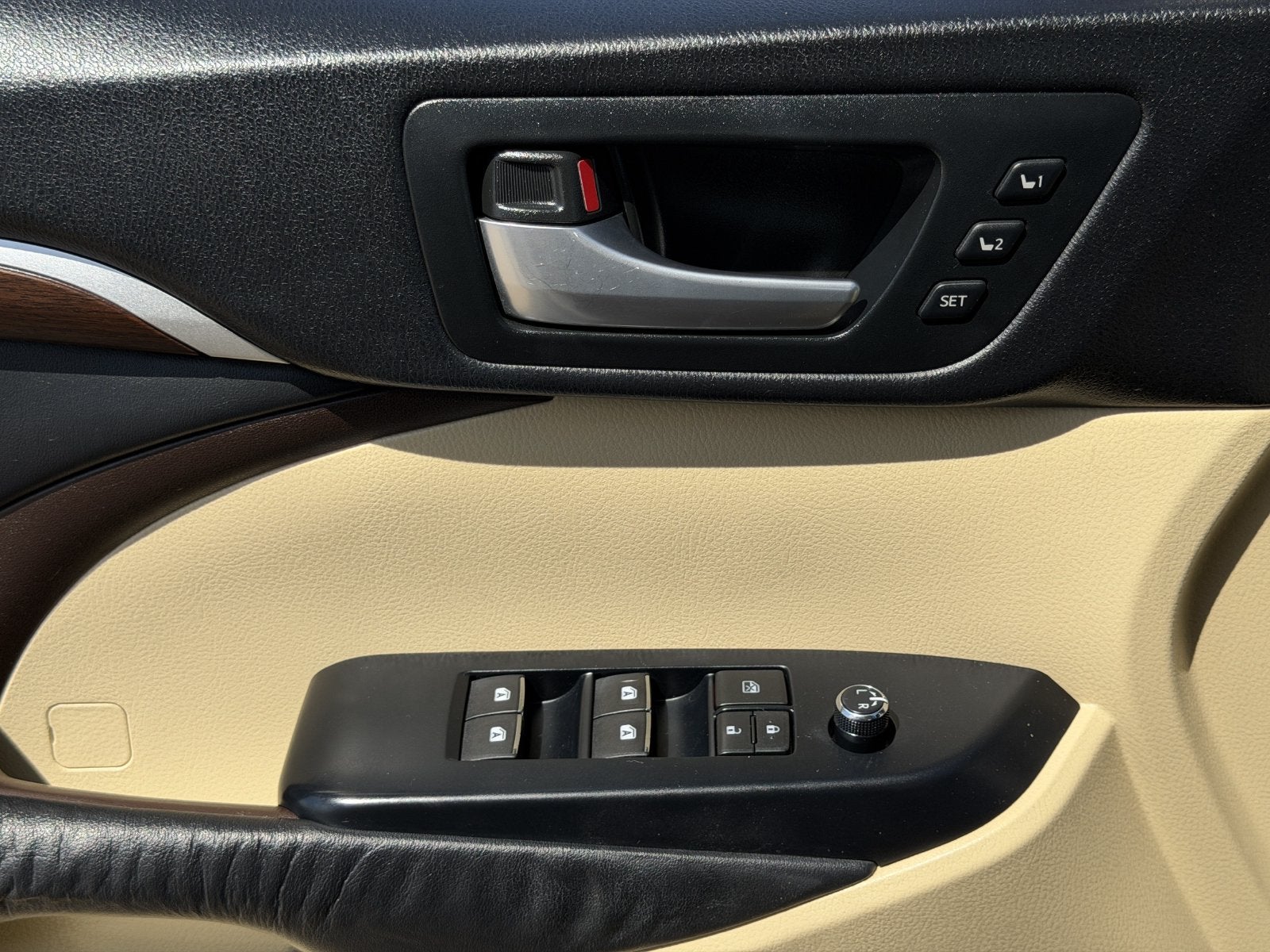 2015 Toyota Highlander Limited Platinum V6