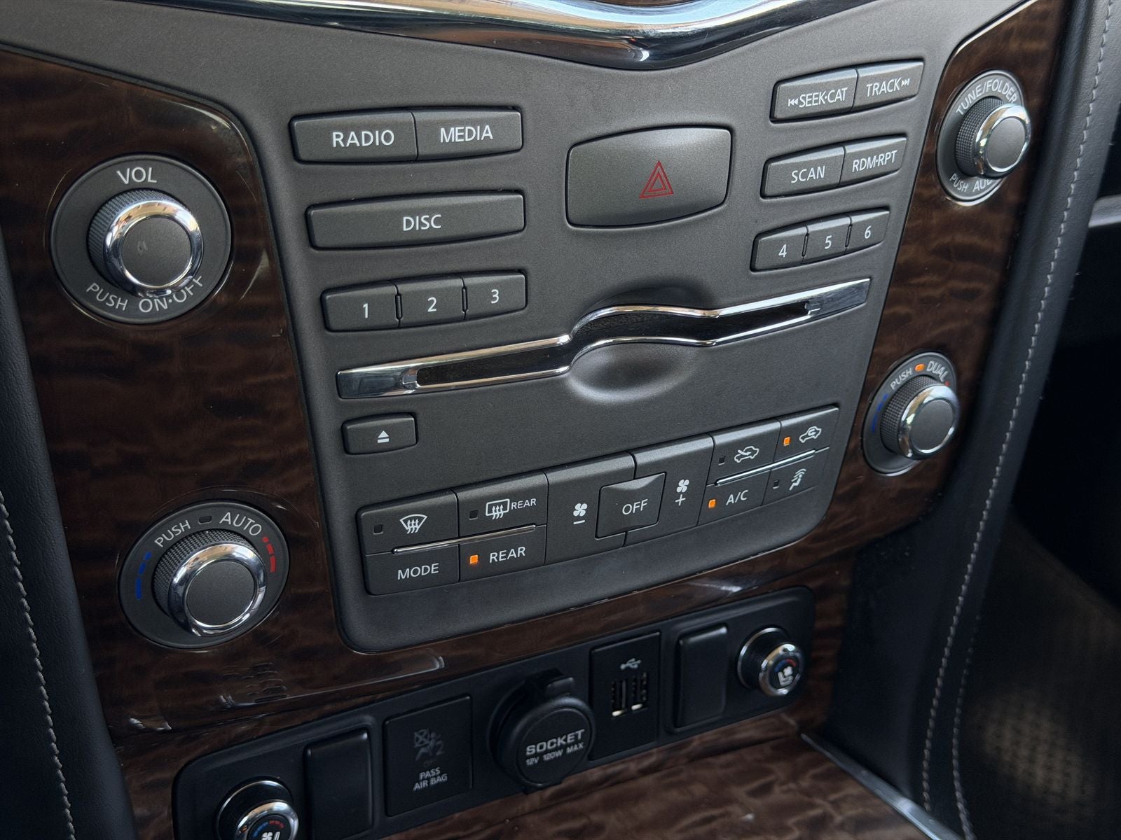 2020 Nissan Armada Platinum