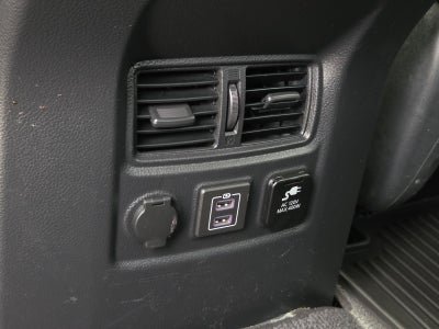 2020 Nissan Titan SV