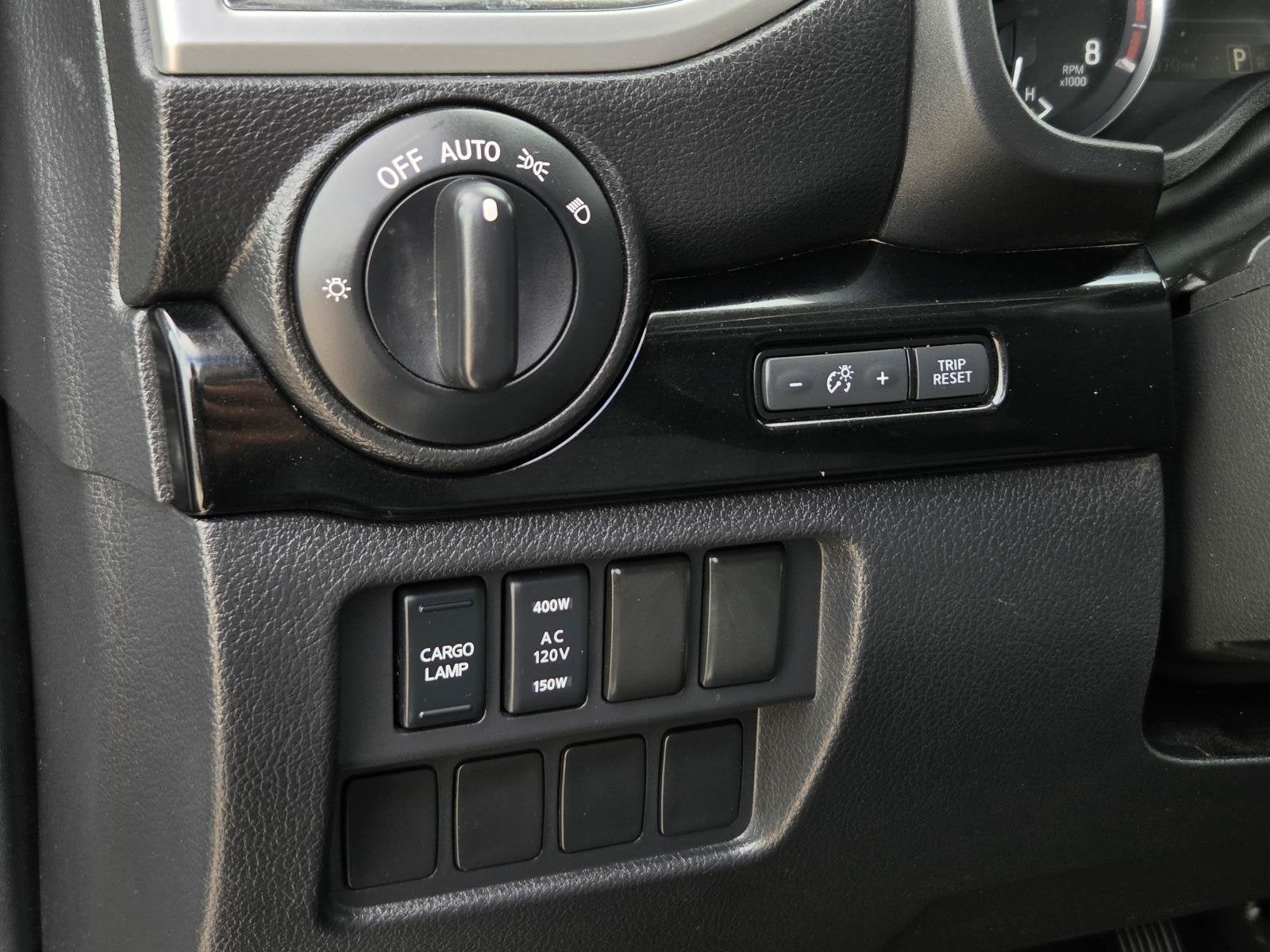 2020 Nissan Titan SV