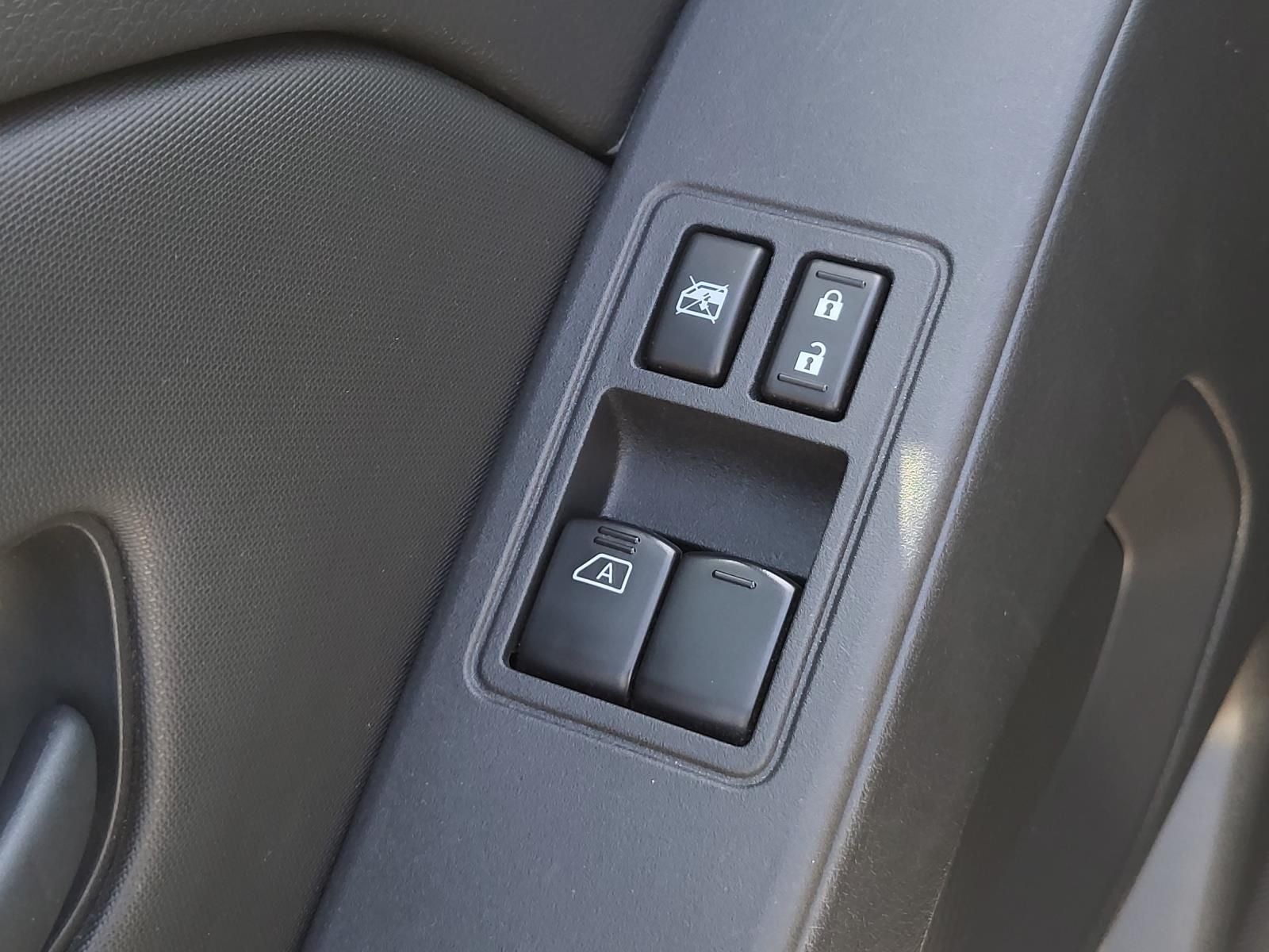 2023 Nissan Frontier S