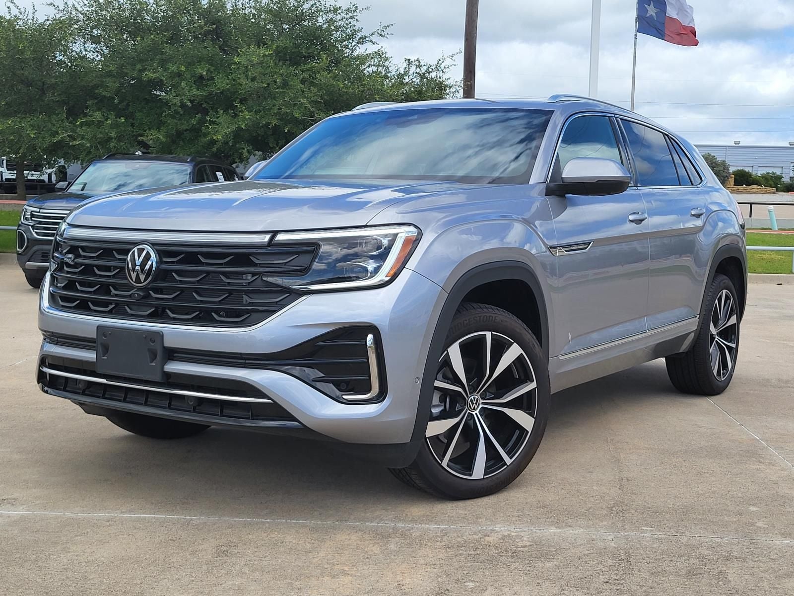 2024 Volkswagen Atlas Cross Sport 2.0T SEL Premium R-Line