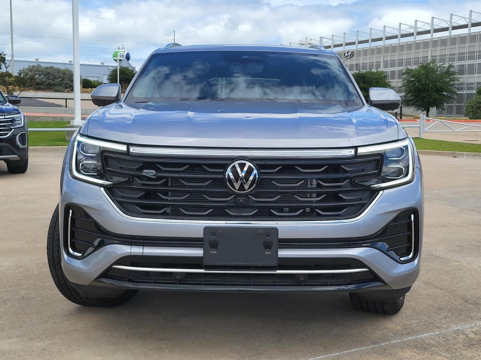 2024 Volkswagen Atlas Cross Sport 2.0T SEL Premium R-Line