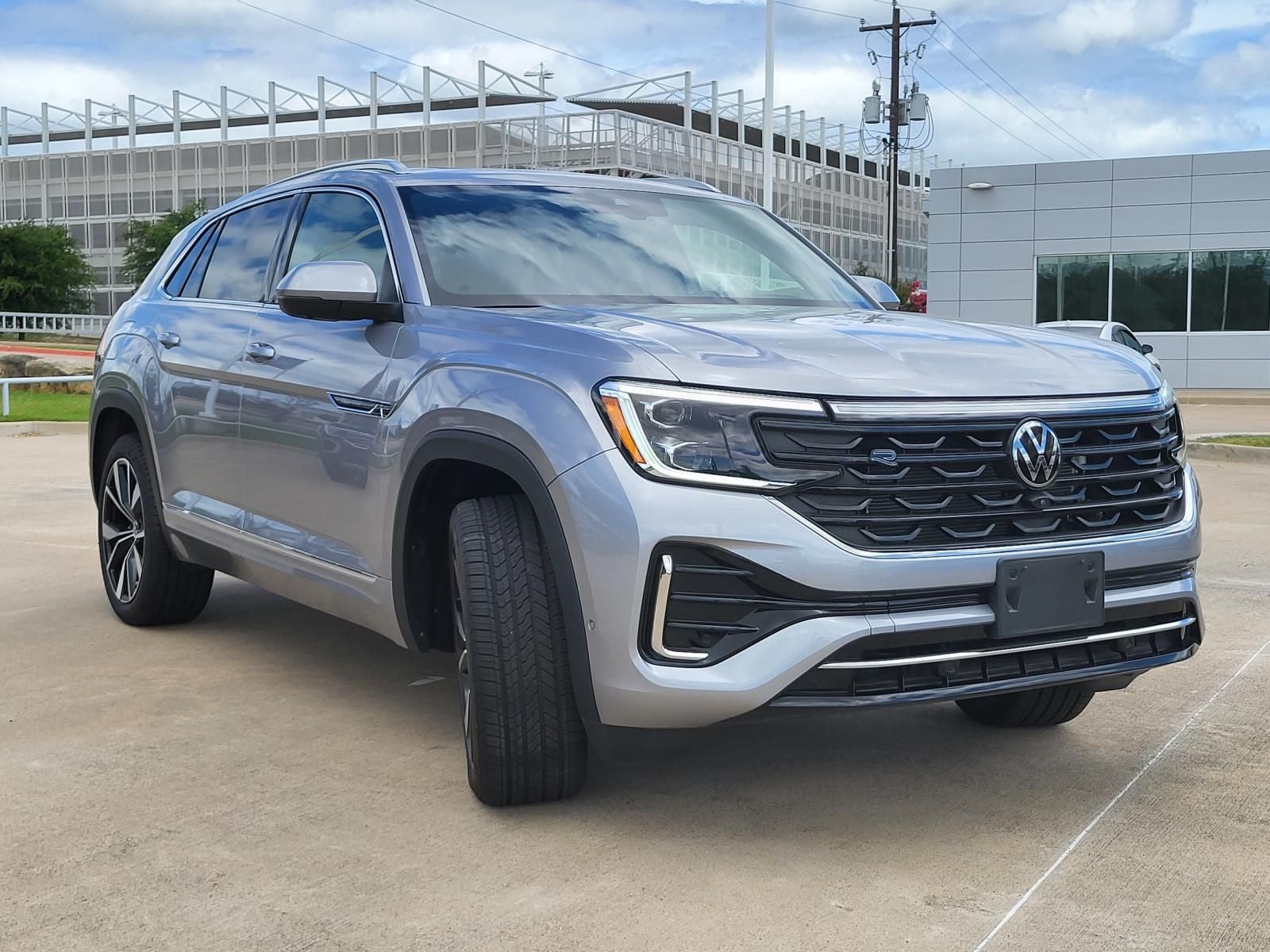 2024 Volkswagen Atlas Cross Sport 2.0T SEL Premium R-Line