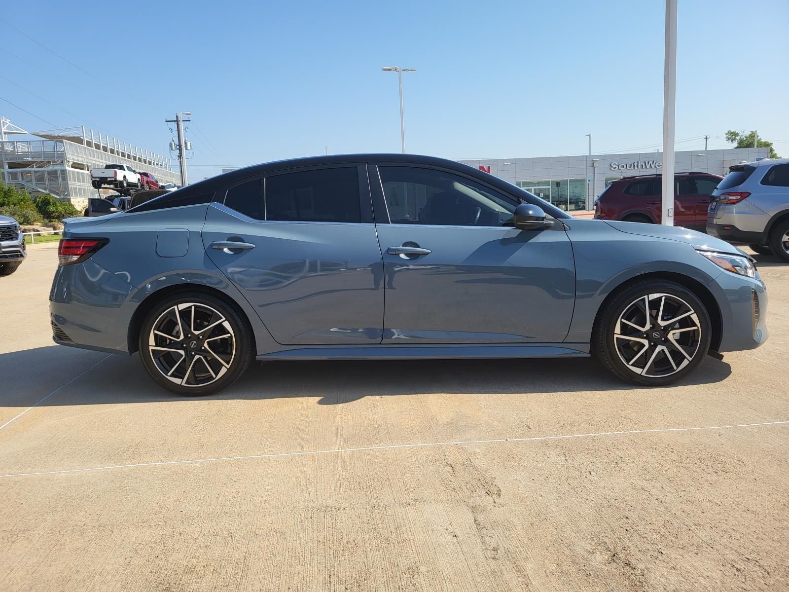 2025 Nissan Sentra SR