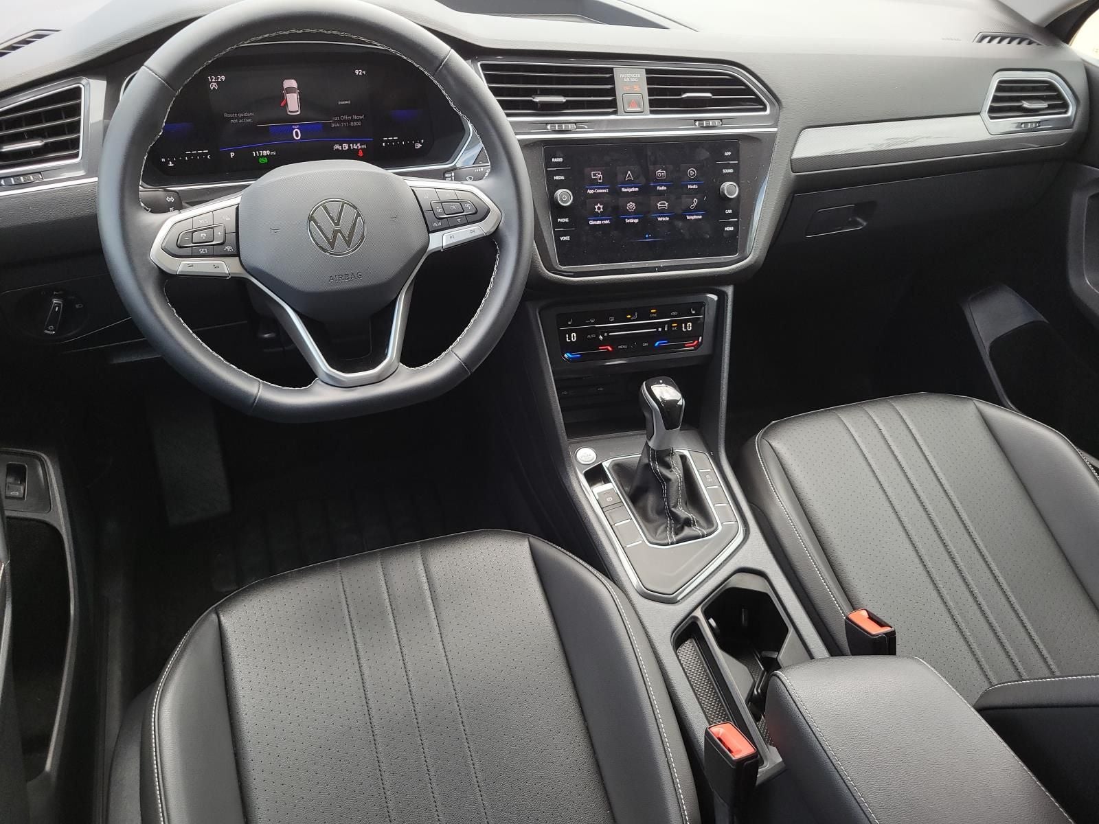 2024 Volkswagen Tiguan 2.0T SE