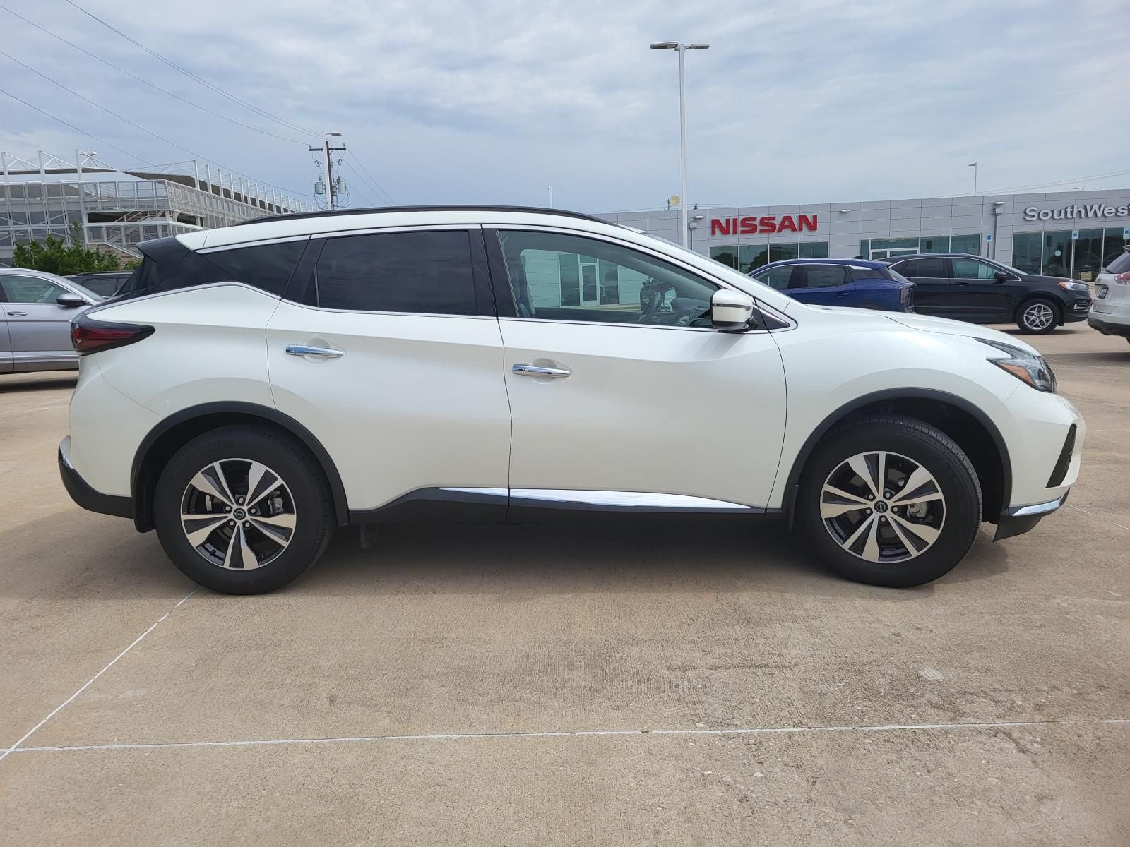 2024 Nissan Murano SV