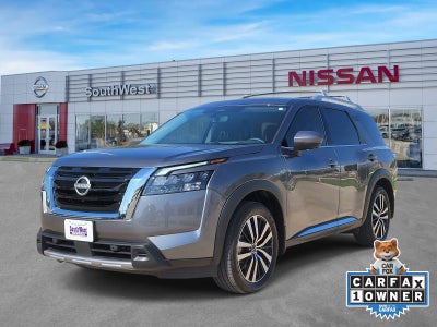 2025 Nissan Pathfinder Platinum