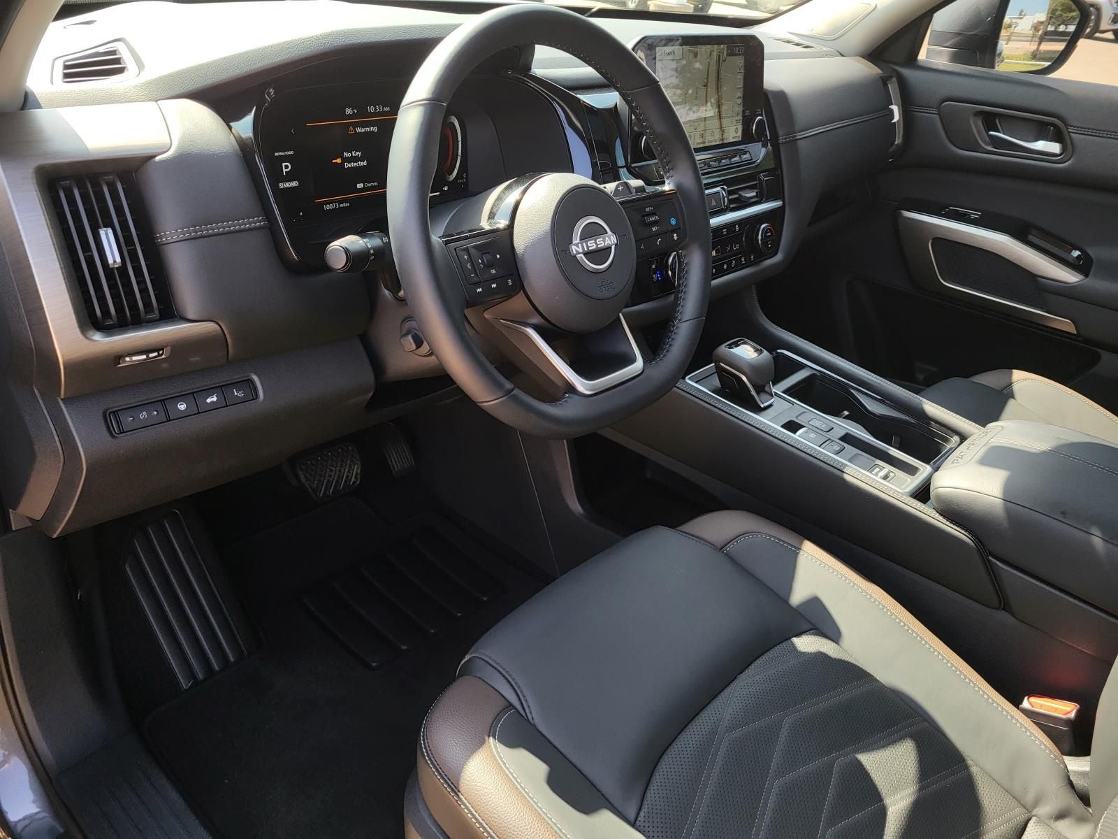 2025 Nissan Pathfinder Platinum