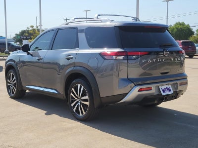 2025 Nissan Pathfinder Platinum