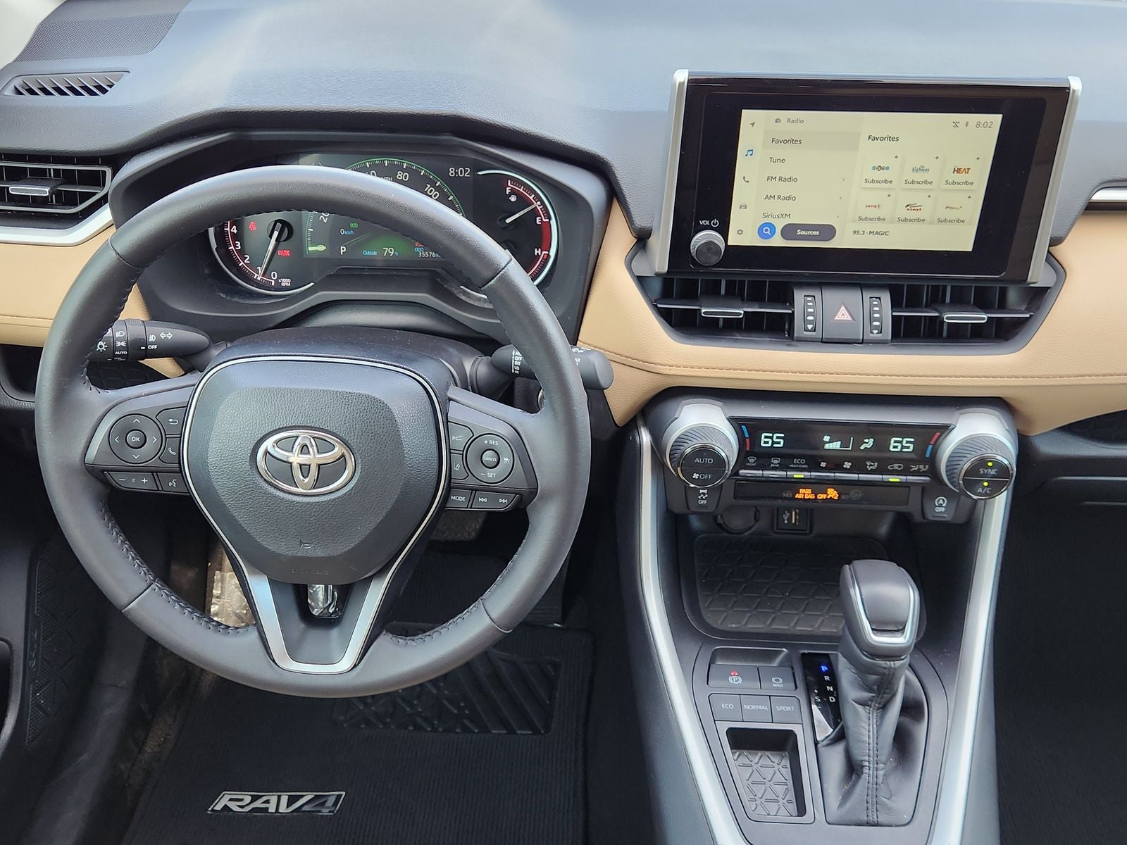 2025 Toyota RAV4 XLE Premium