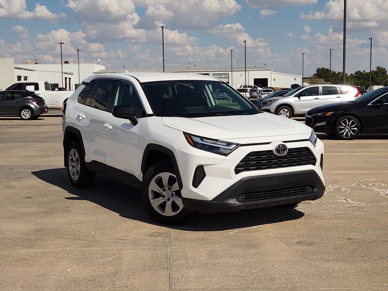 2024 Toyota RAV4 LE