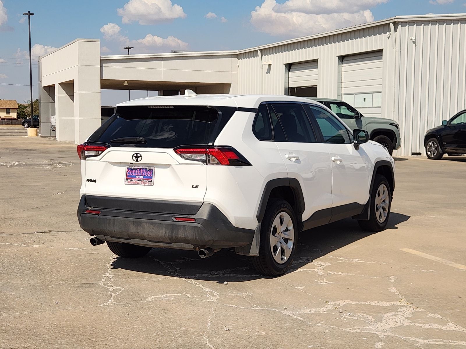 2024 Toyota RAV4 LE