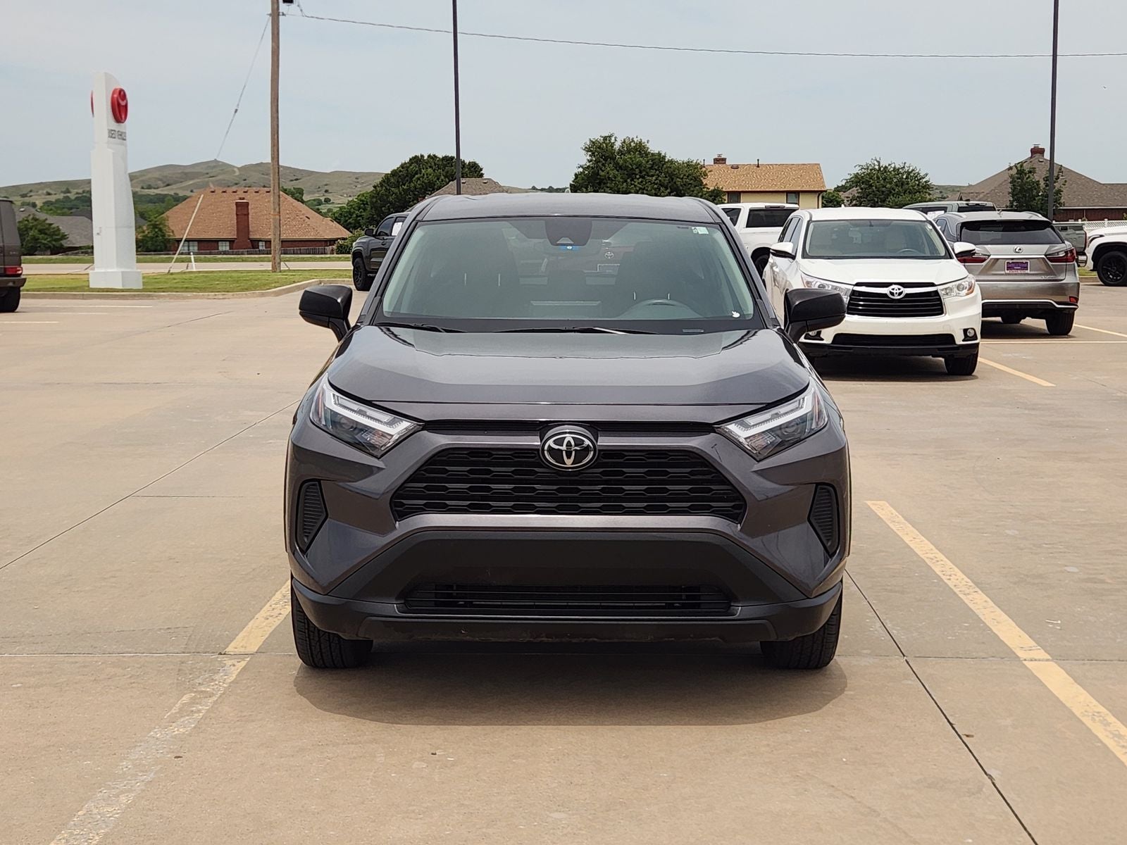 2024 Toyota RAV4 LE