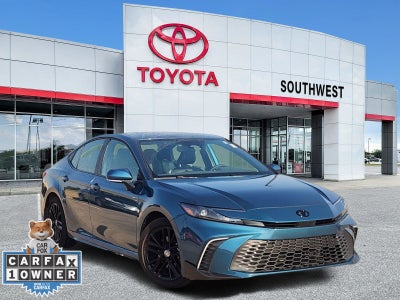 2025 Toyota Camry SE