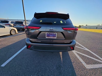 2022 Toyota Highlander XLE