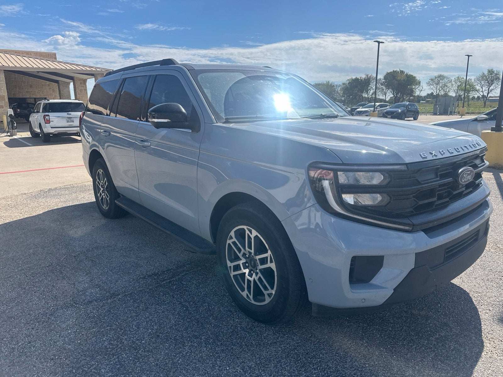 2025 Ford Expedition Active