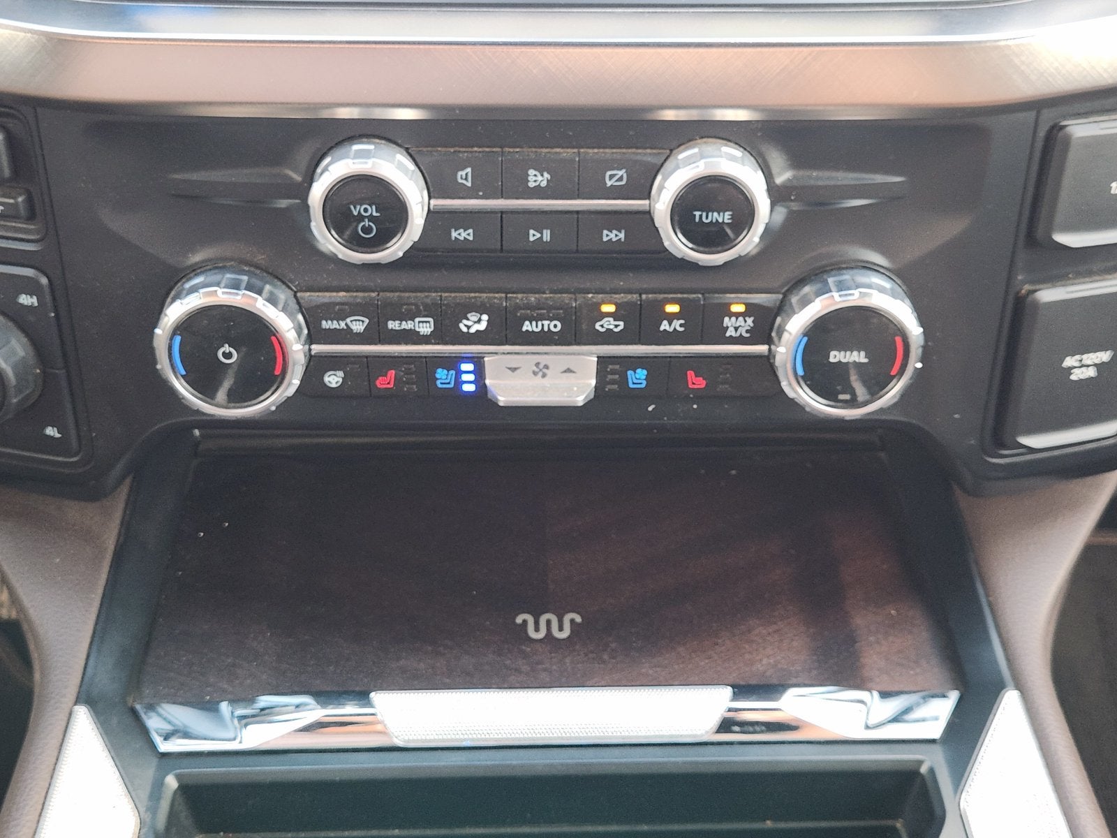 2024 Ford F-450SD King Ranch DRW
