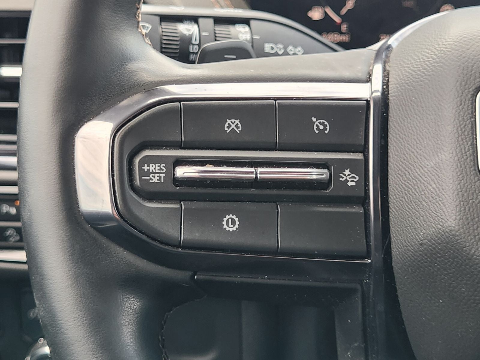 2025 GMC Yukon AT4