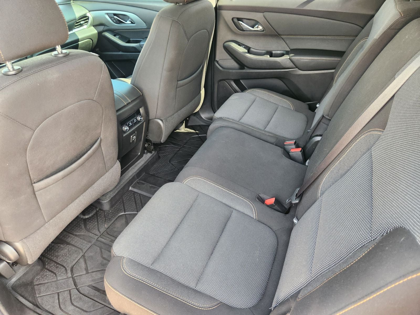 2021 Chevrolet Traverse LS