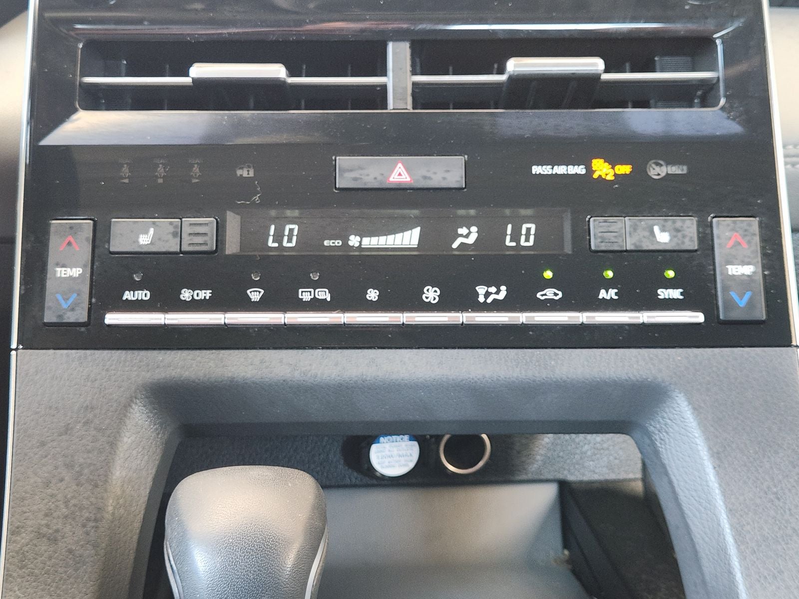 2022 Toyota Avalon XLE