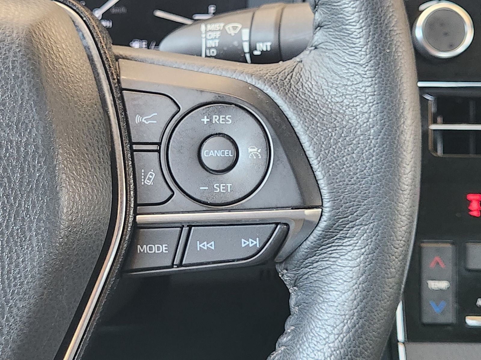 2022 Toyota Avalon XLE