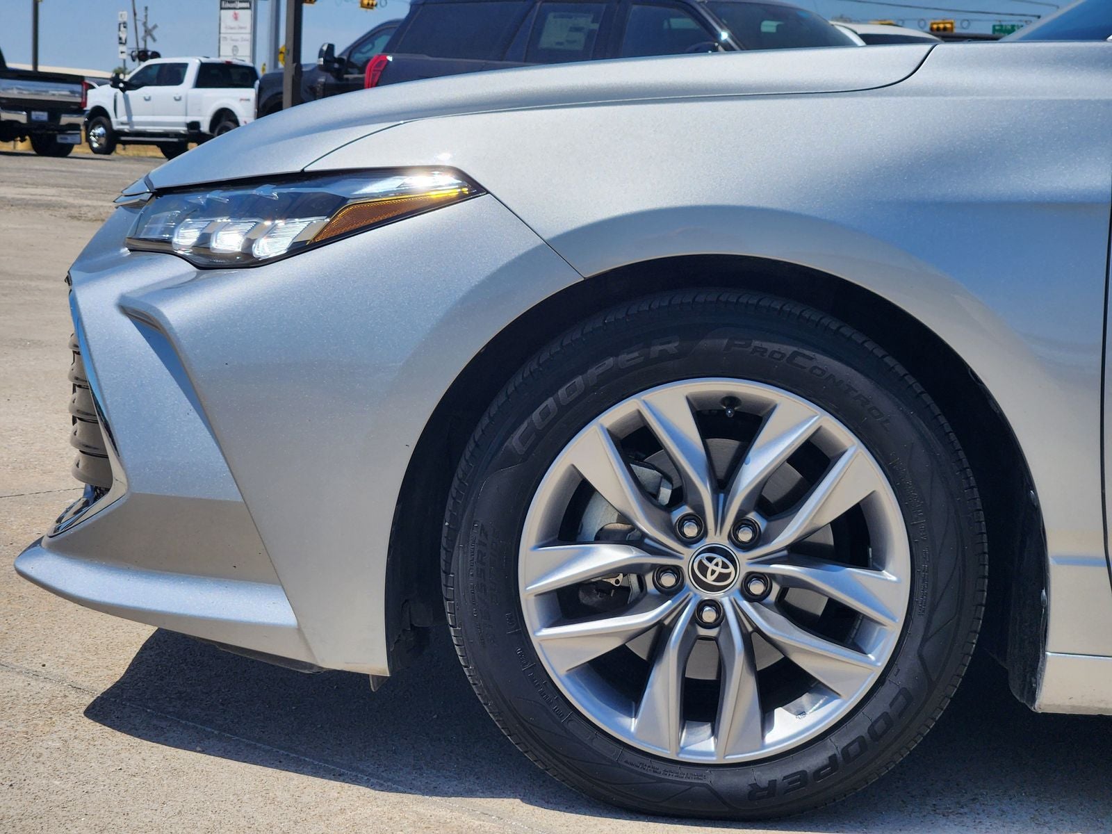 2022 Toyota Avalon XLE