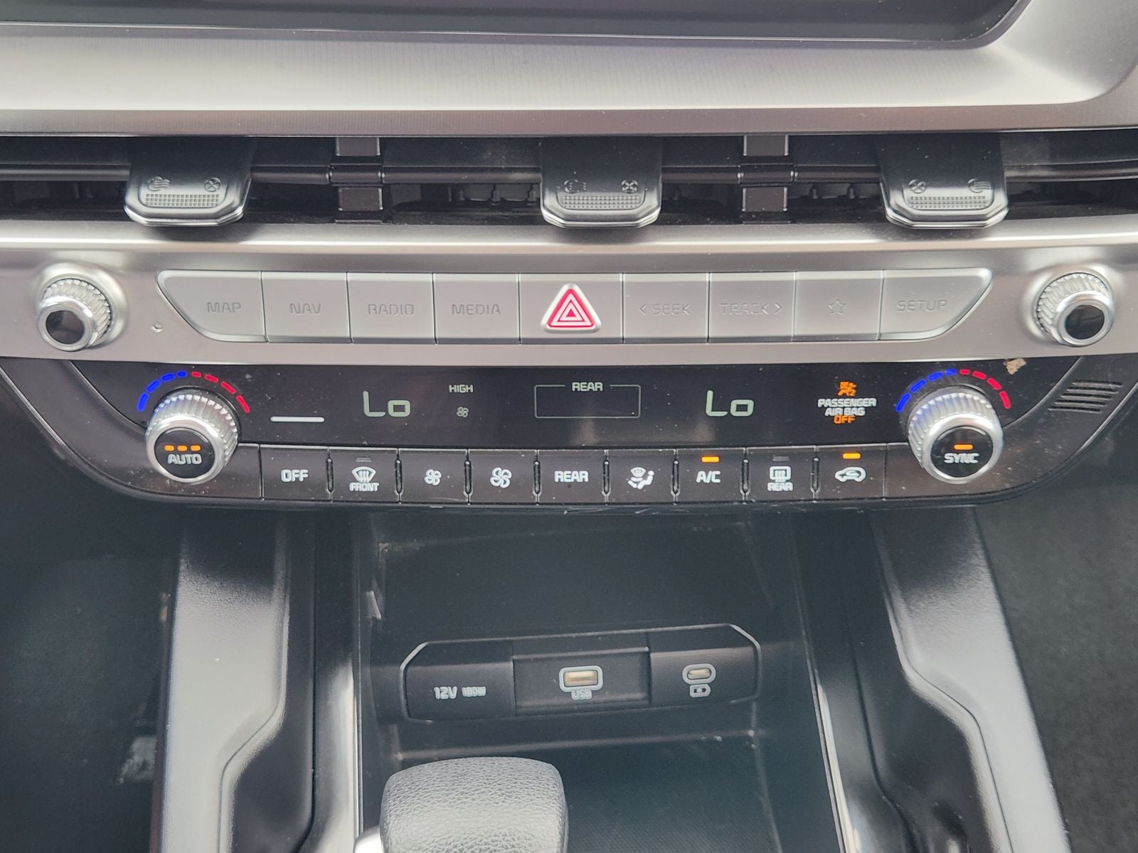 2024 Kia Telluride LX