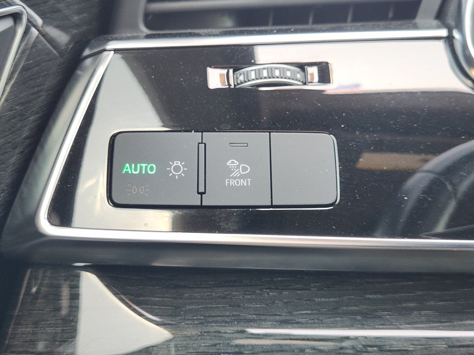 2020 Audi Q8 55 Premium quattro