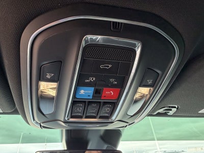 2023 Jeep Wagoneer Base