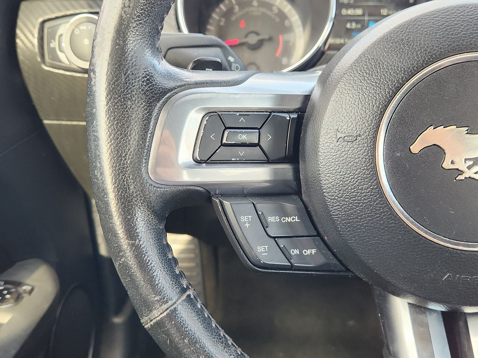 2016 Ford Mustang V6