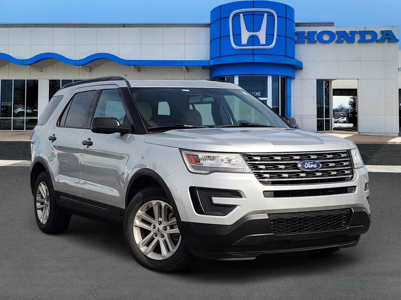 2017 Ford Explorer Base