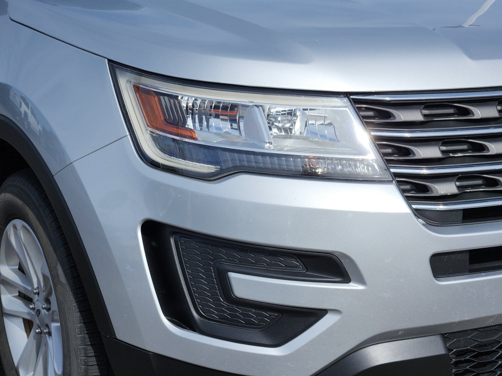 2017 Ford Explorer Base