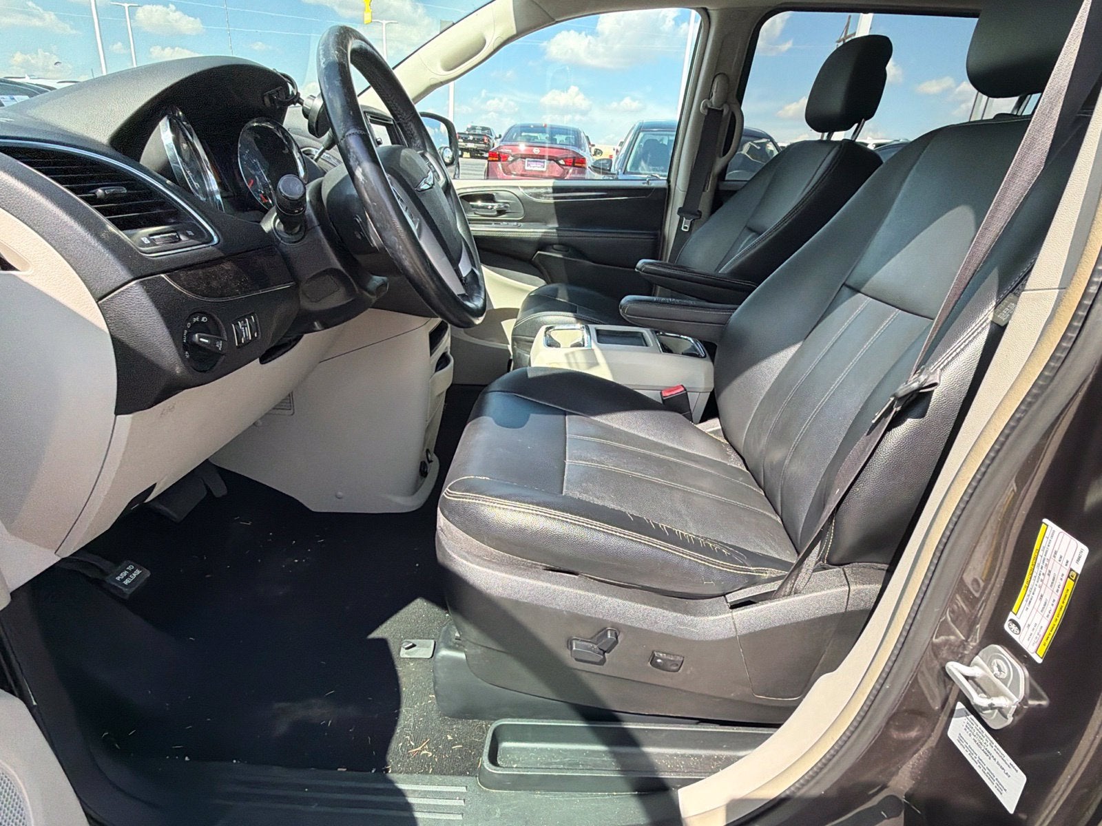 2015 Chrysler Town & Country Touring