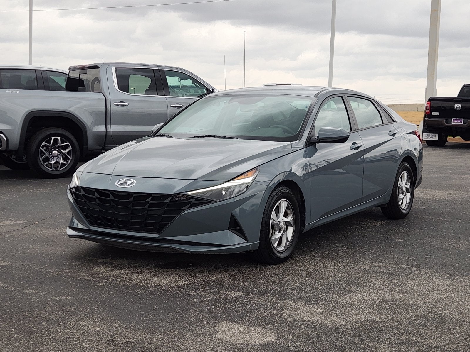 2021 Hyundai Elantra SE