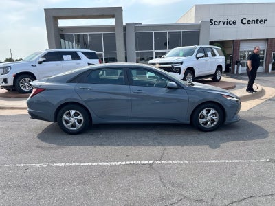 2021 Hyundai Elantra SE