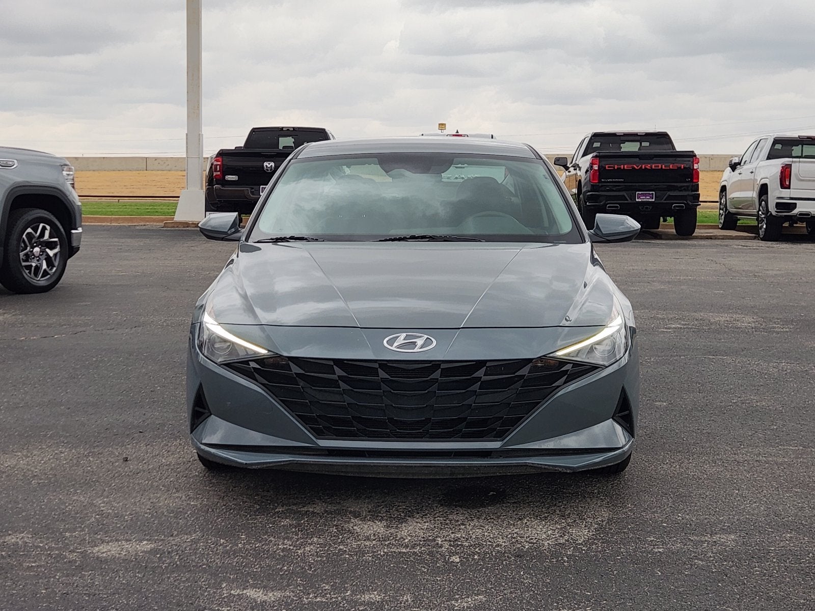 2021 Hyundai Elantra SE
