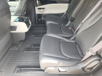 2024 Kia Carnival SX