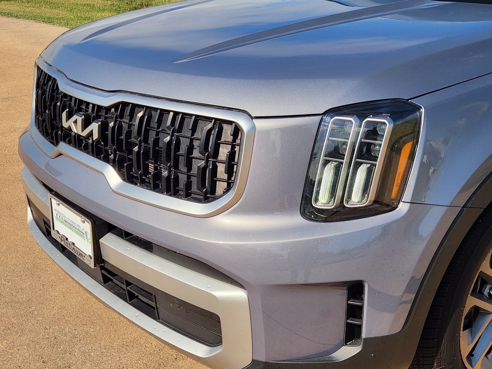 2024 Kia Telluride LX