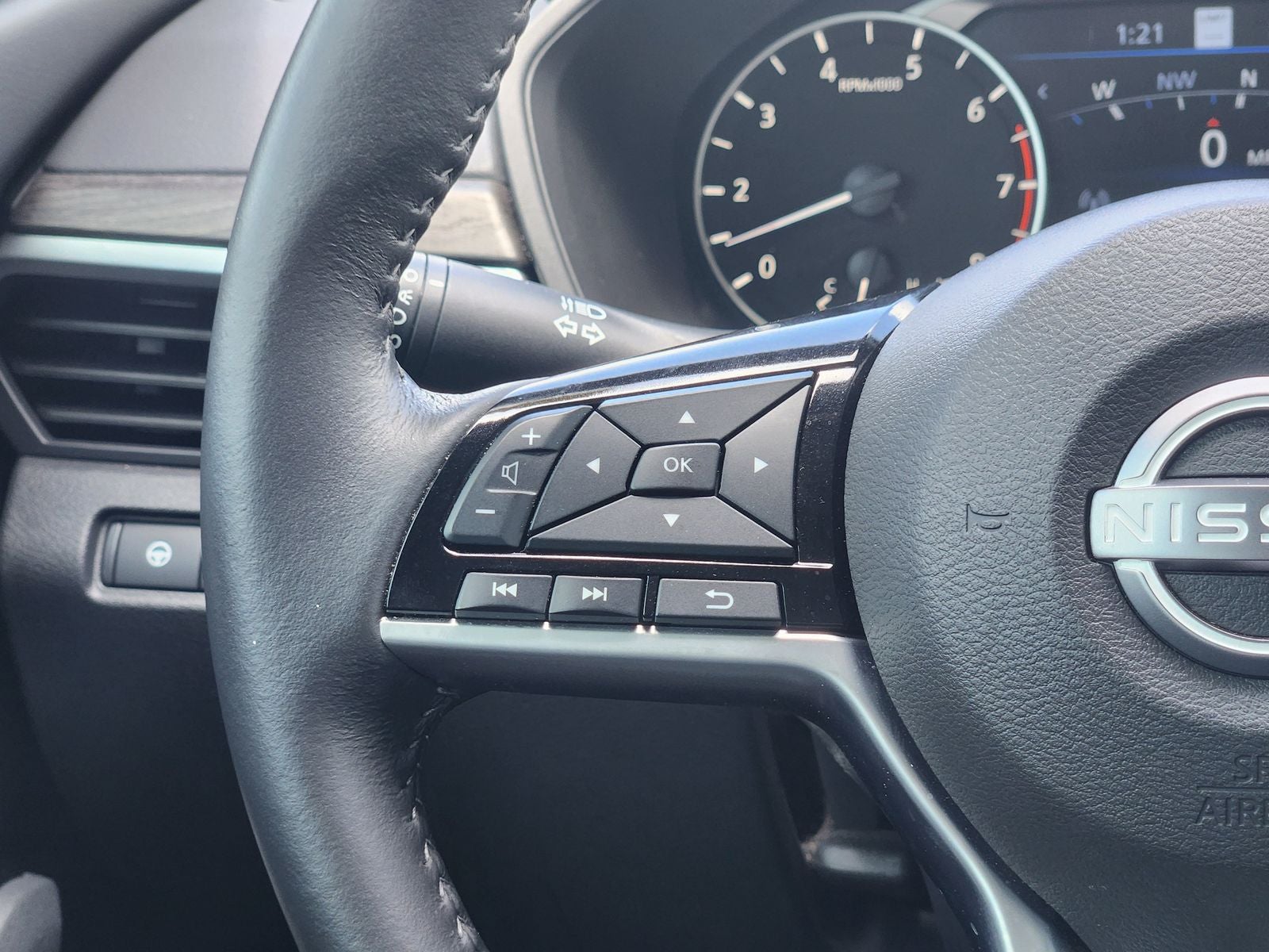 2025 Nissan Altima 2.5 SL