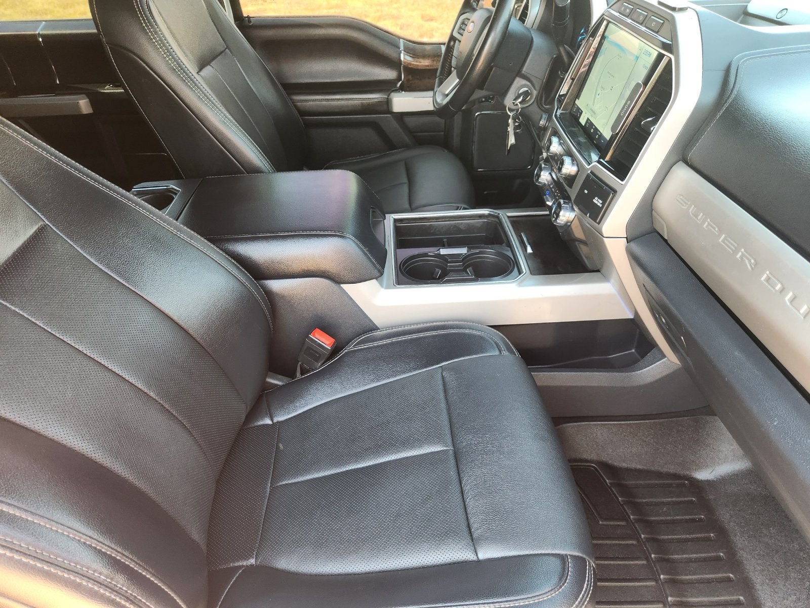 2022 Ford F-250SD Lariat