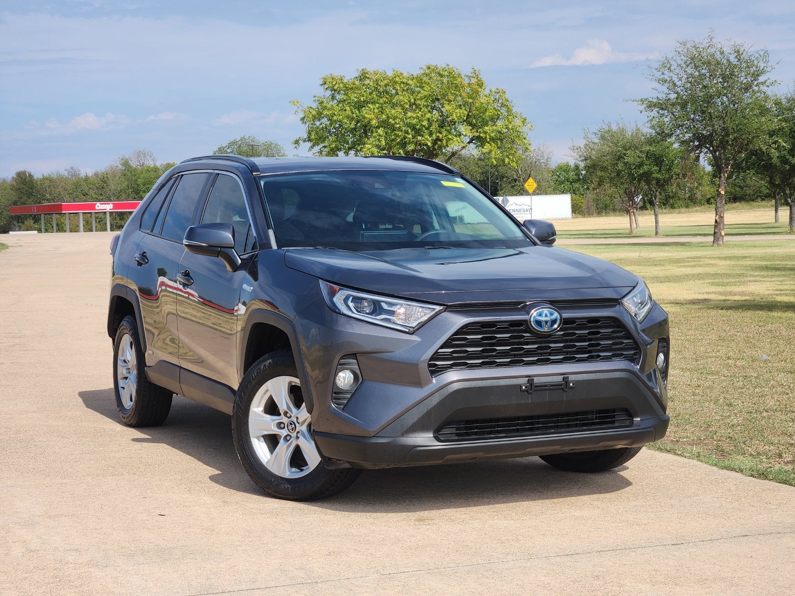 2020 Toyota RAV4 Hybrid XLE