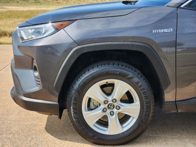 2020 Toyota RAV4 Hybrid XLE